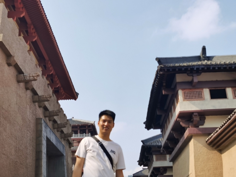 咸鱼不闲的第二张照片--黔南上门女婿服务网